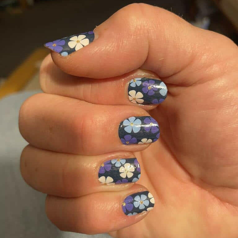 Holy Grail Nail Non-UV Nail Wraps Blue Peony - Holy Classics (Non-UV Nail Wraps)