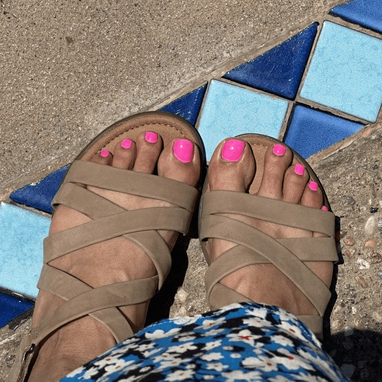Holy Grail Nail Non-UV Nail Wraps Neon Pink - Holy Classics (Non-UV Pedi Wraps)