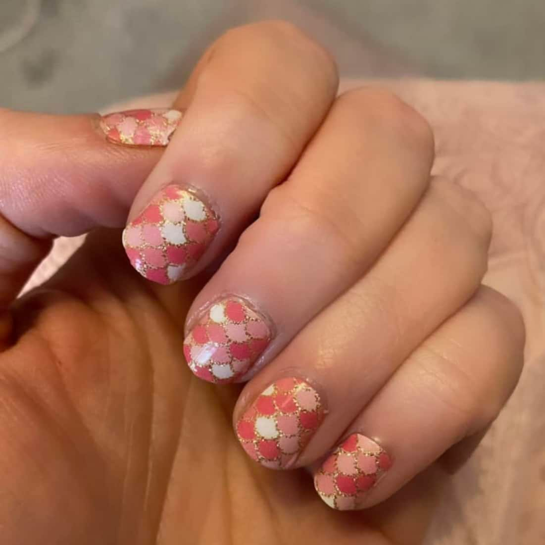 Holy Grail Nail Non-UV Nail Wraps Pink Shells - Holy Classics (Non-UV Nail Wraps)